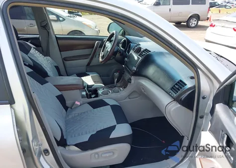 2010 Toyota Highlander Hybrid Limited V6 z USA, uszkodzony, nr VIN JTEJW3EH8A2038855